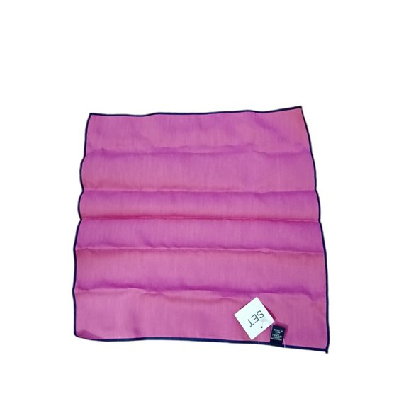 Ted Baker Silk Blend Lot Of Two Silk Pink Navy Pocket Squares NWT - Picture 4 of 7